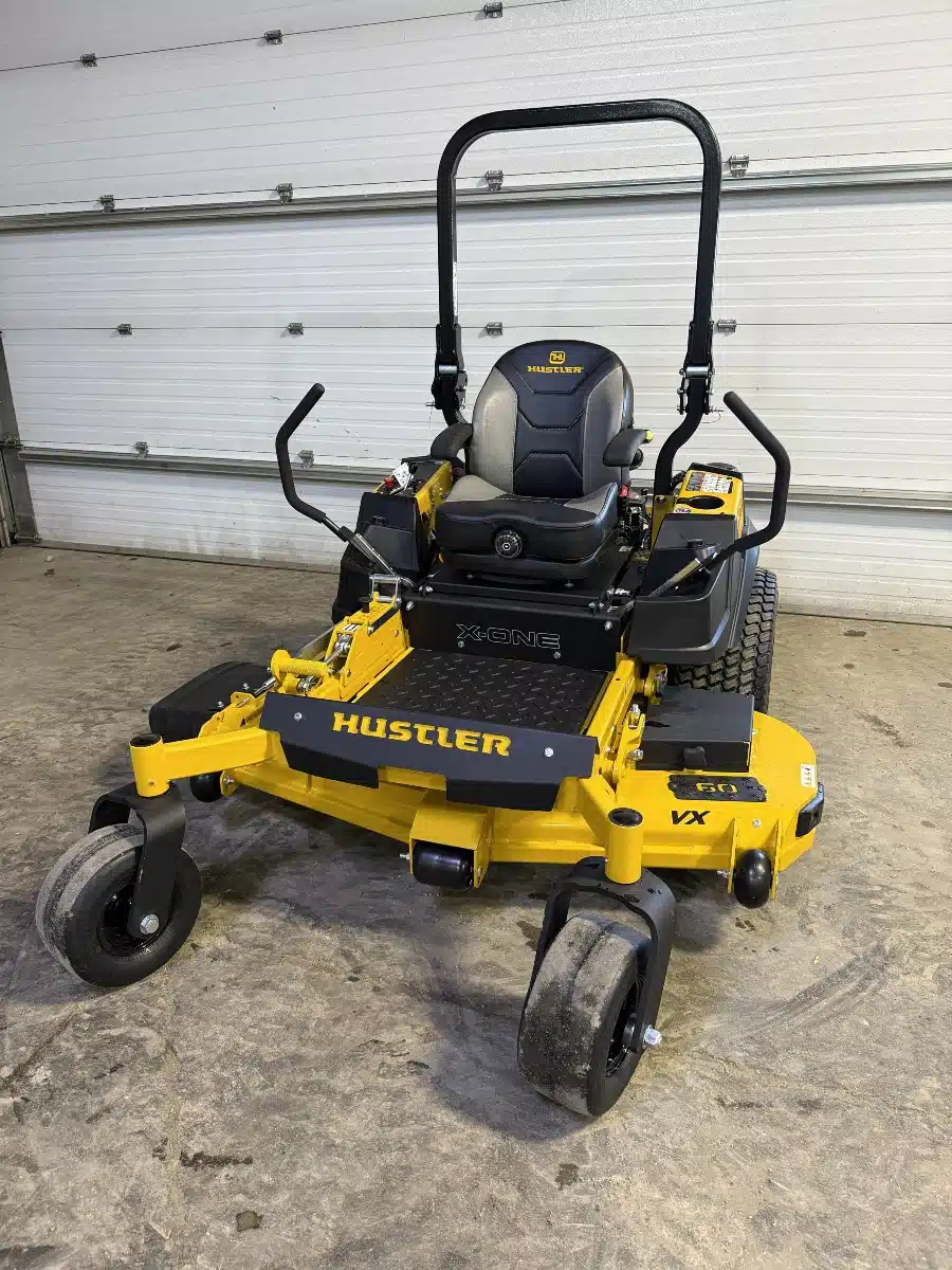 Gallery image 2 for 2026 Hustler Turf RAPTOR X Mower - Zero Turn