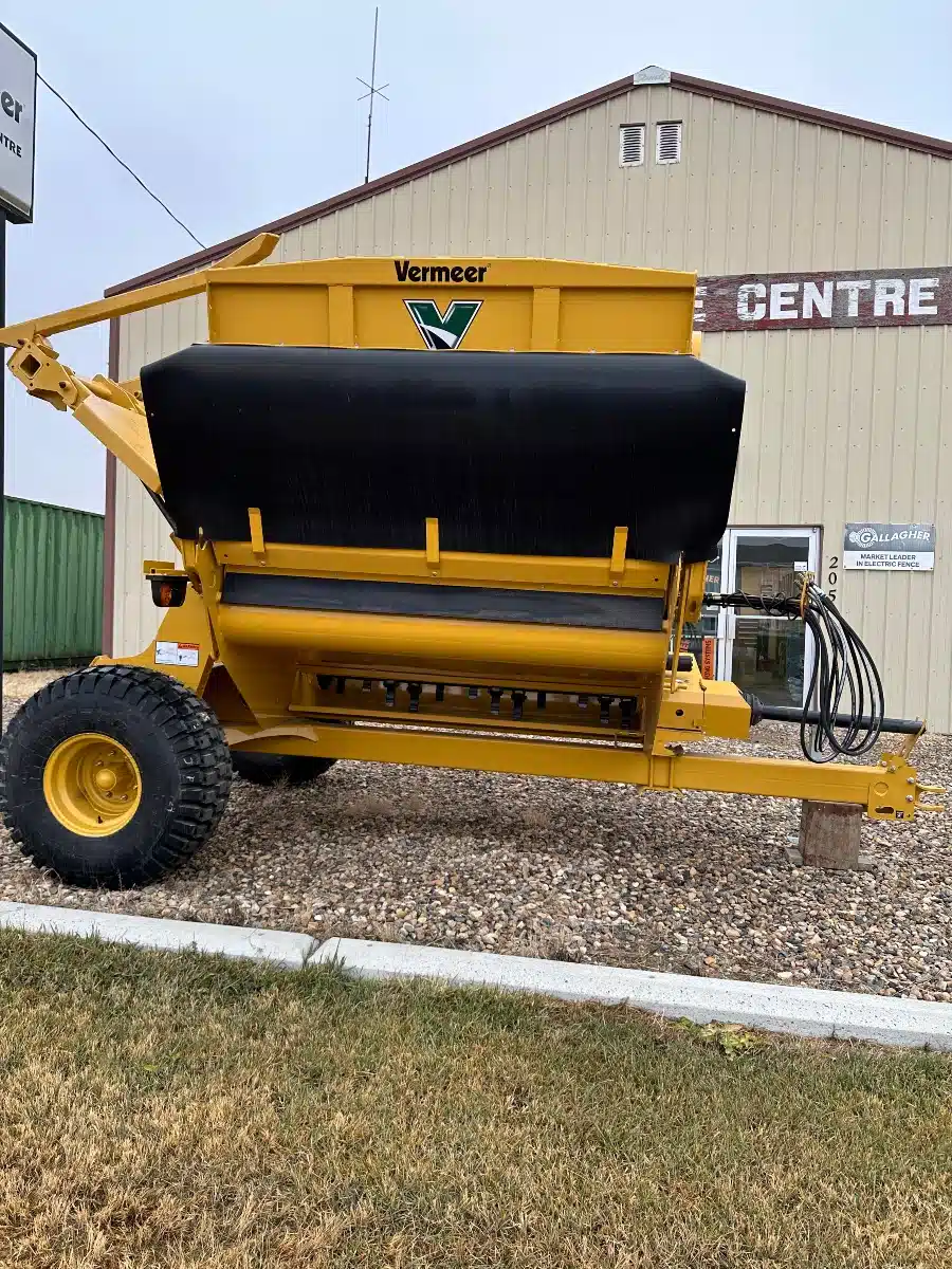 Gallery image 2 for New 2025 Vermeer BPX9010 Bale Processor