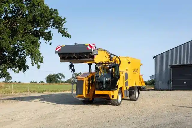 Gallery image 1 for New 2025 Lucas G Autospire TMR Mixer - Self Propelled