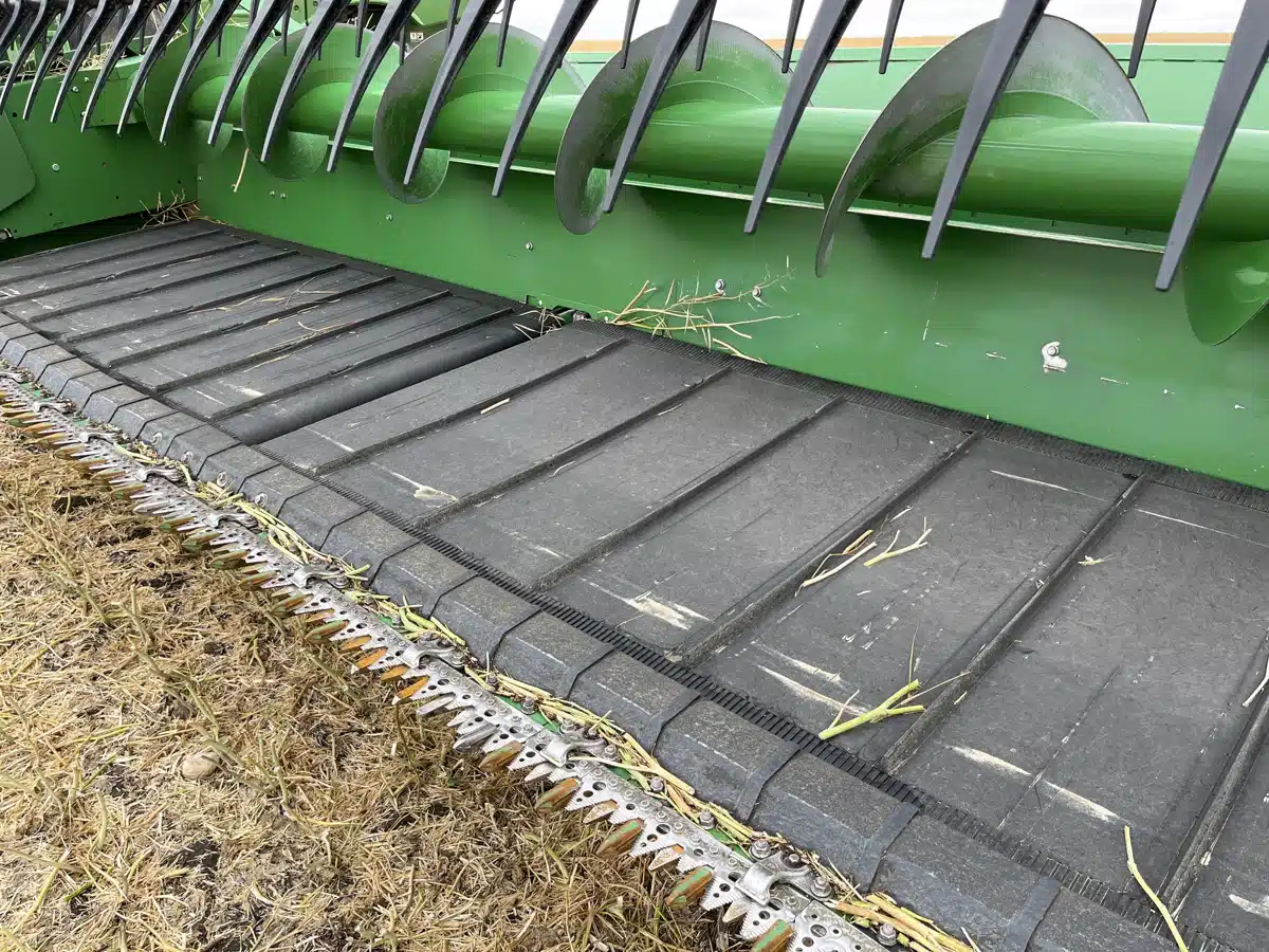 Gallery image 2 for Used 2019 John Deere 740FD Header - Draper