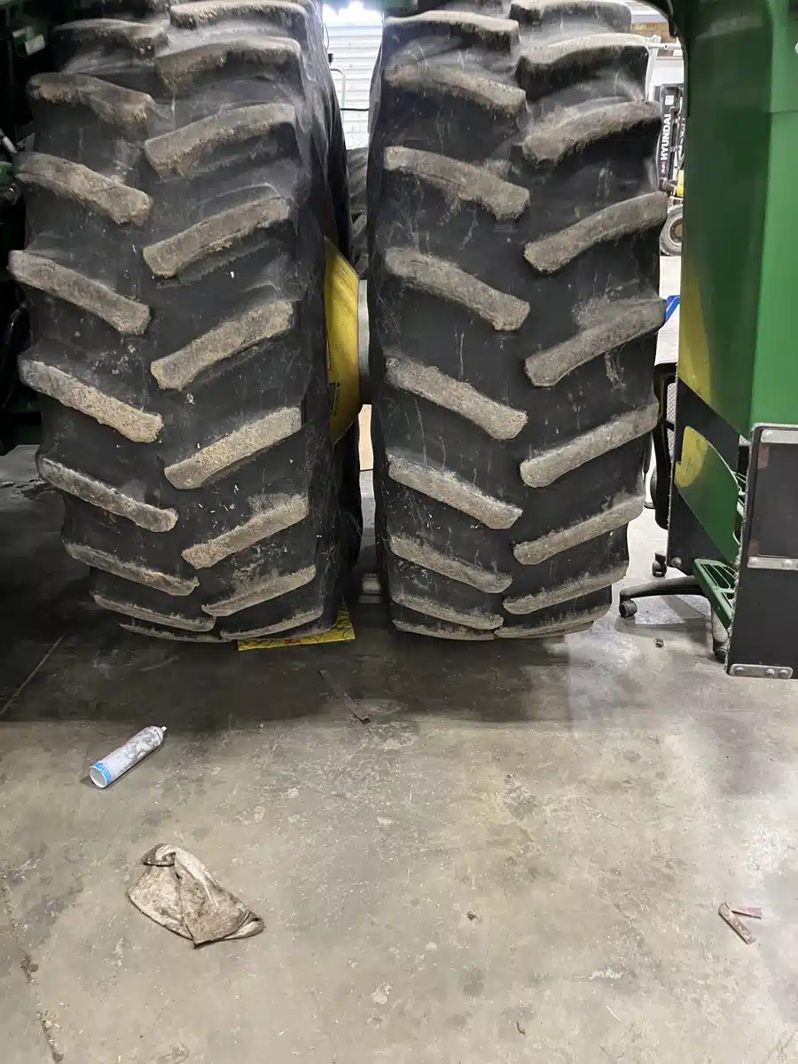 Photo de la Galerie 2 pour 2015 John Deere S690 Batteuse