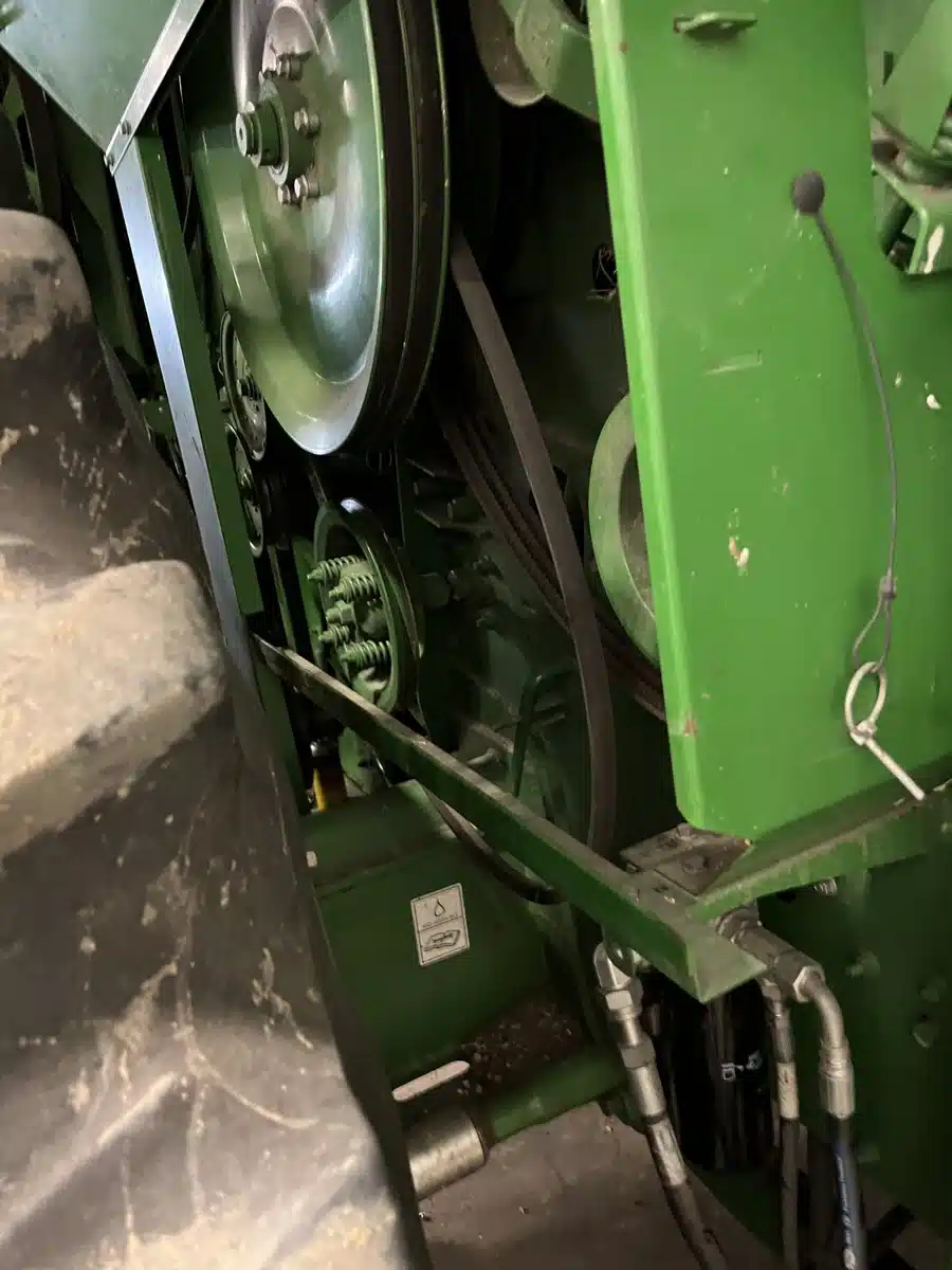 Gallery image 2 for Used 2015 John Deere S690 Combine