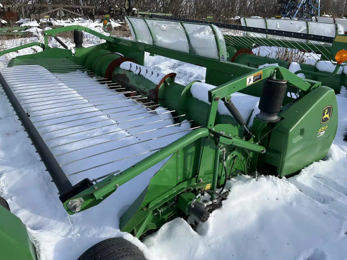 Gallery image 1 for Used 2013 John Deere 615P Header - Pickup