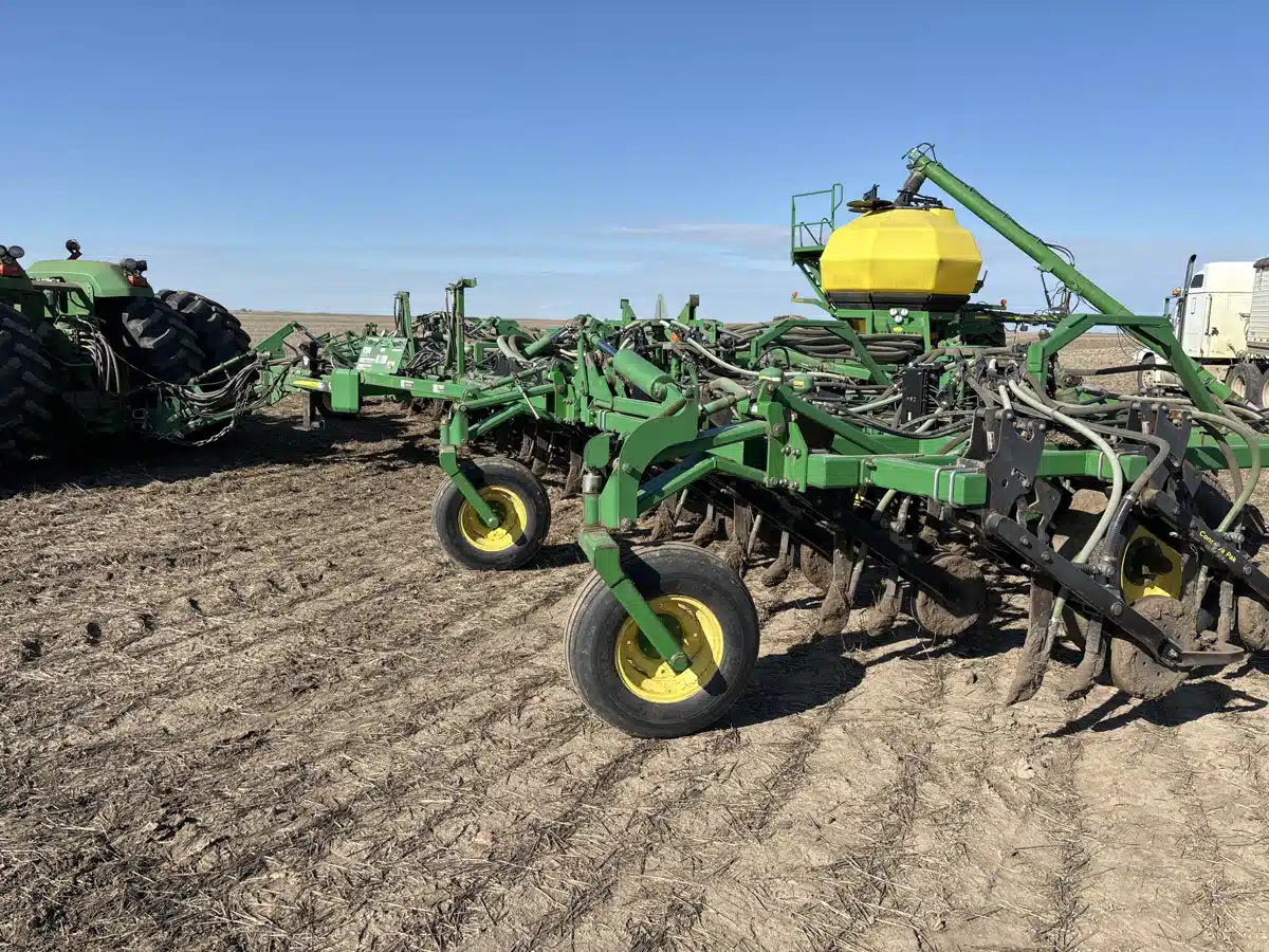 Gallery image 1 for Used 2009 John Deere 1870 Air Drill
