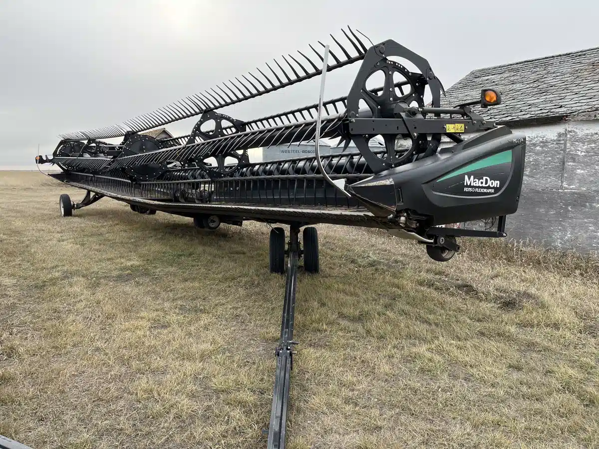 Gallery image 1 for Used 2016 MacDon FD75 Header - Flex Draper