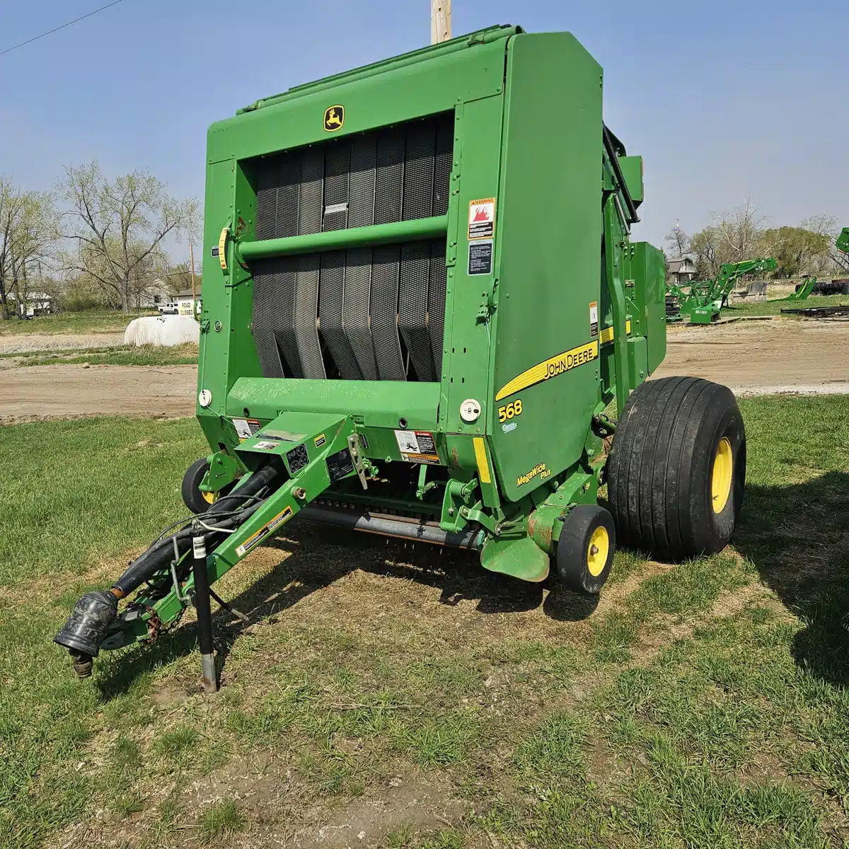 Gallery image 1 for Used 2009 John Deere 568 Round Baler