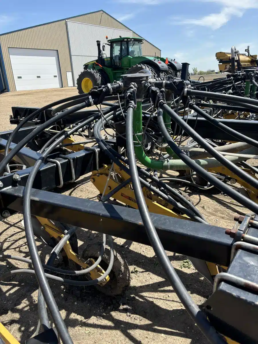 Gallery image 2 for Used 2014 SeedMaster SEEDMASTR 10015TXB Air Drill