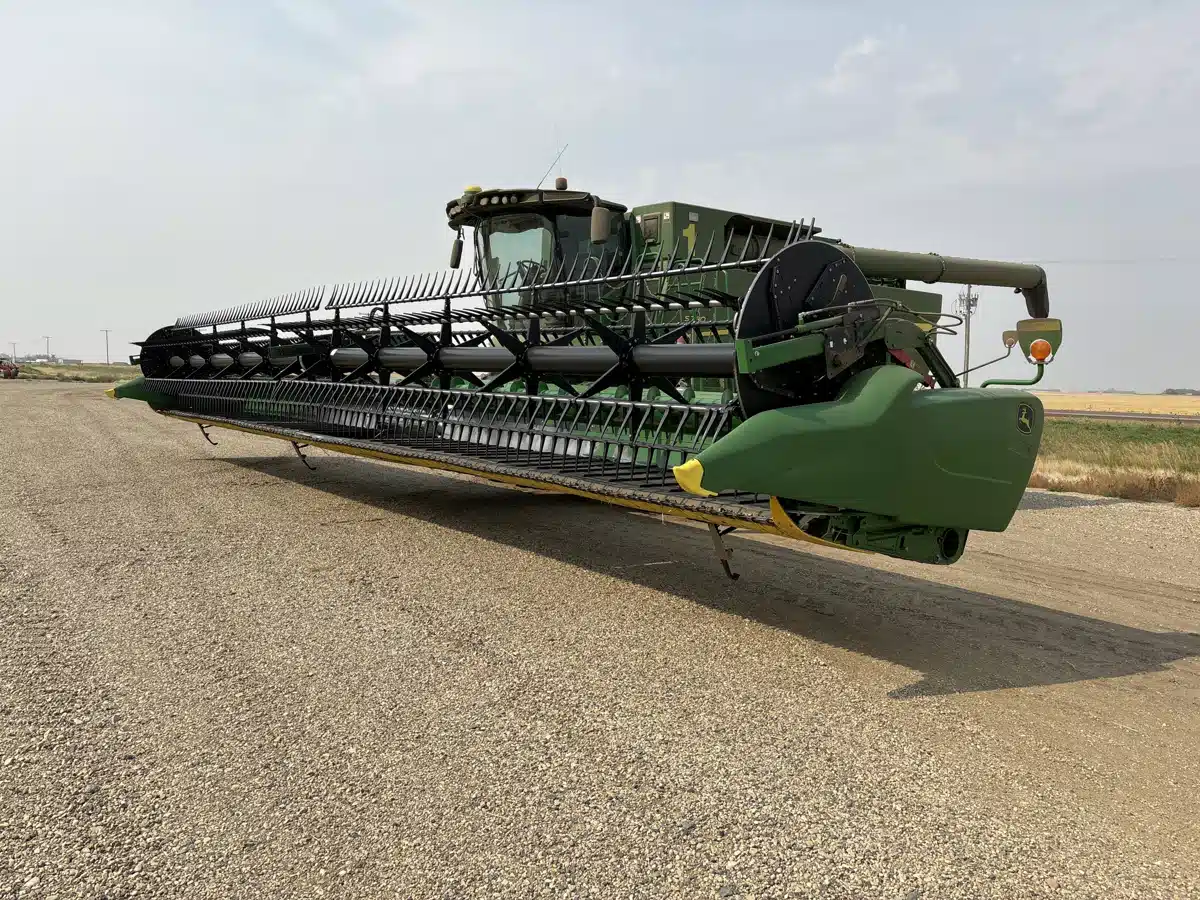 Gallery image 1 for Used 2018 John Deere 645FD Header - Draper