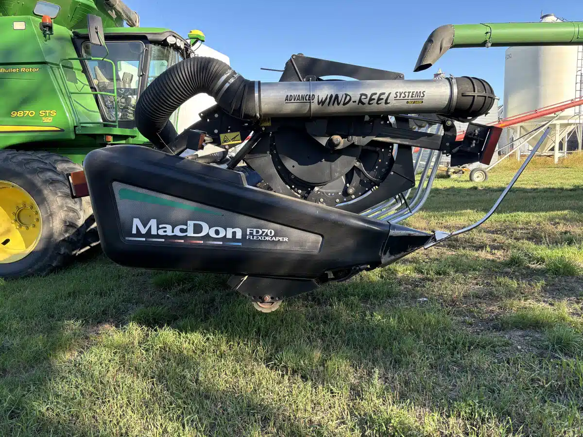 Gallery image 1 for Used 2012 MacDon FD70 Header - Draper