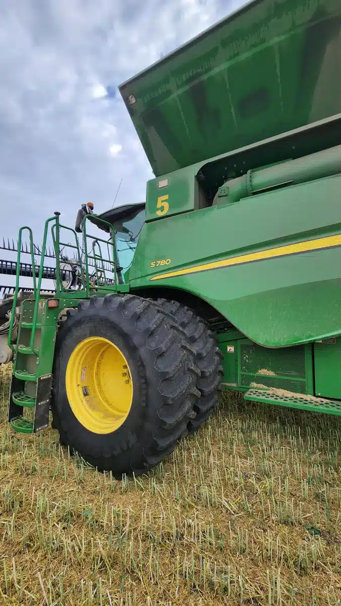 Gallery image 1 for Used 2018 John Deere S780 Combine