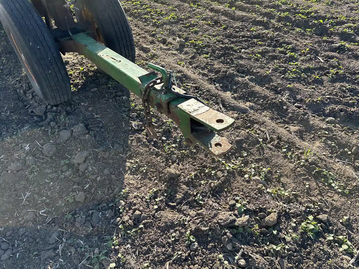 Gallery image 2 for Used 2016 Unverferth 636 Header Cart