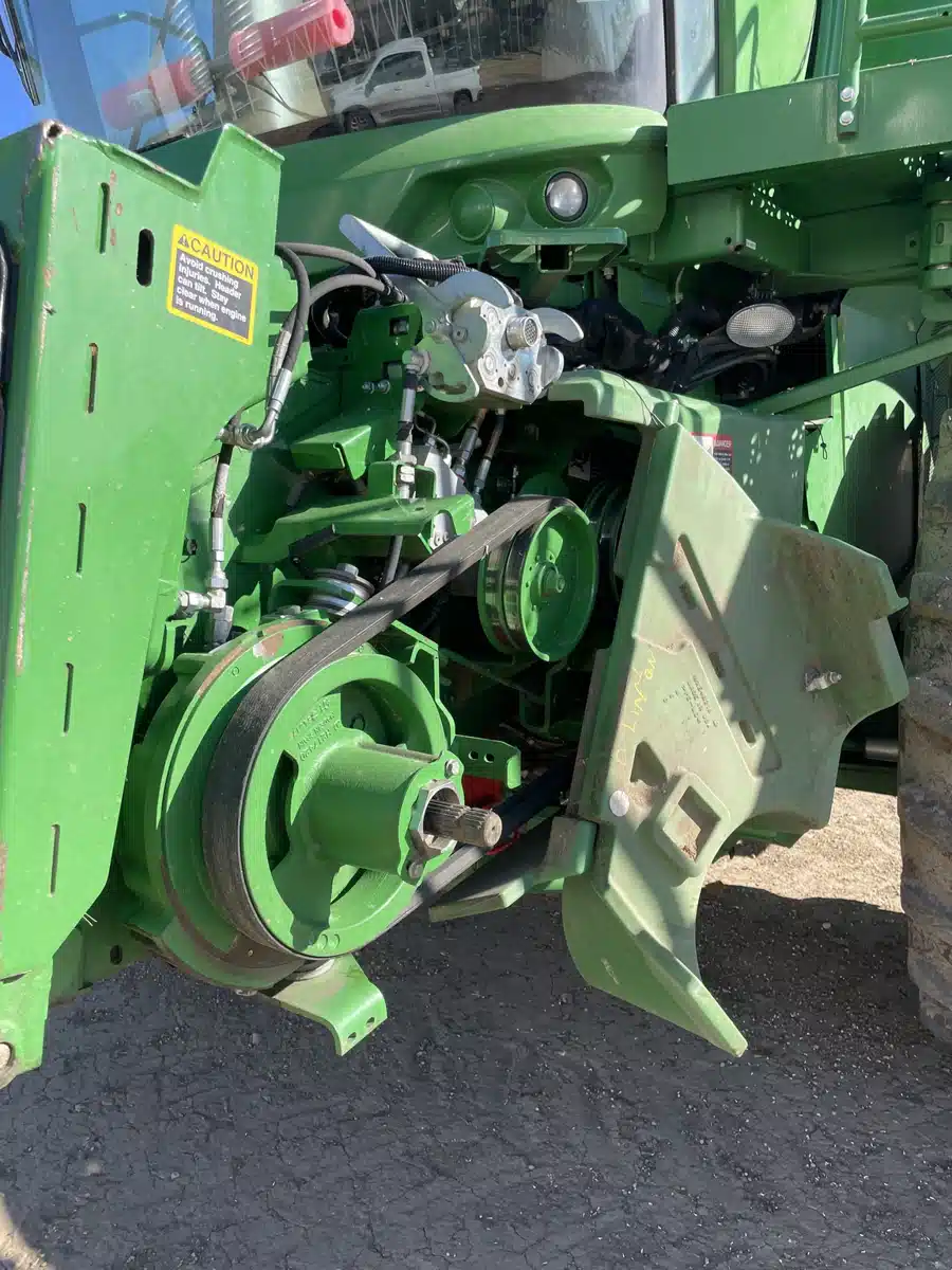 Gallery image 2 for 2018 John Deere S780 Combine