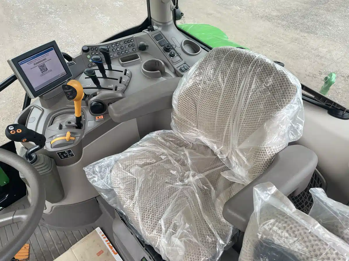 Gallery image 2 for Used 2023 John Deere 6R 130 Tractor