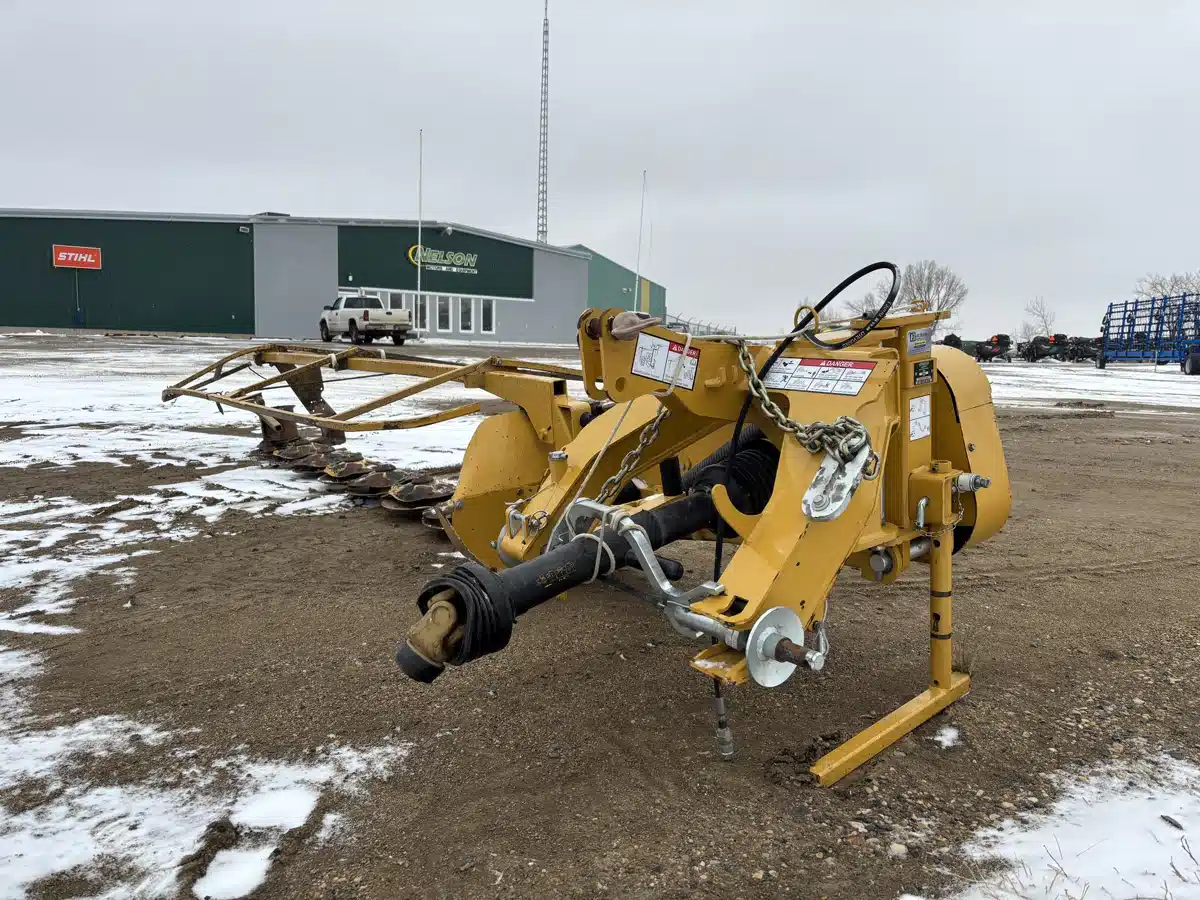 Gallery image 1 for Used 2021 Vermeer M8050 Disc Mower