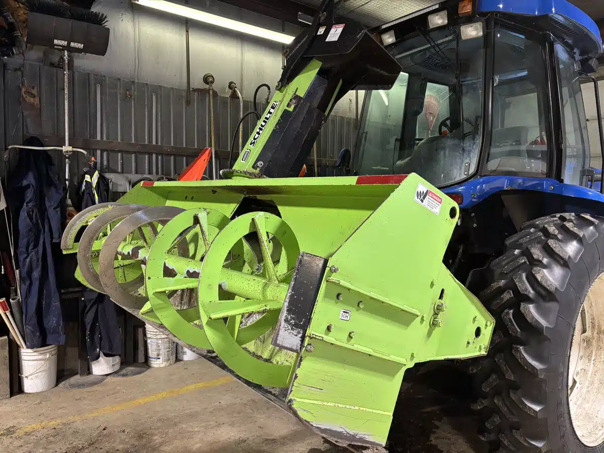 Gallery image 1 for Used 2012 Schulte SDX-960 Snow Blower