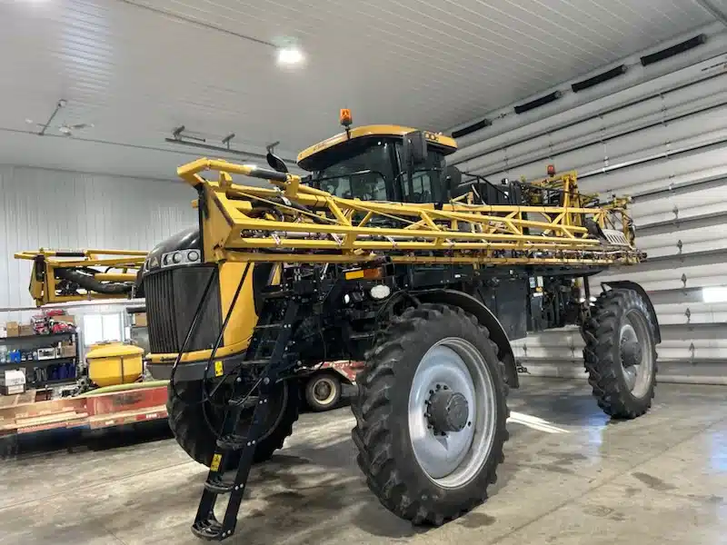 Gallery image 2 for Used 2019 RoGator RG900C Sprayer - Self Propelled