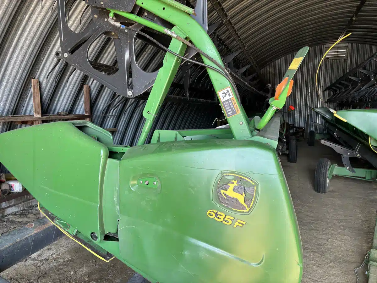 Gallery image 1 for Used 2008 John Deere 635F Header - Flex