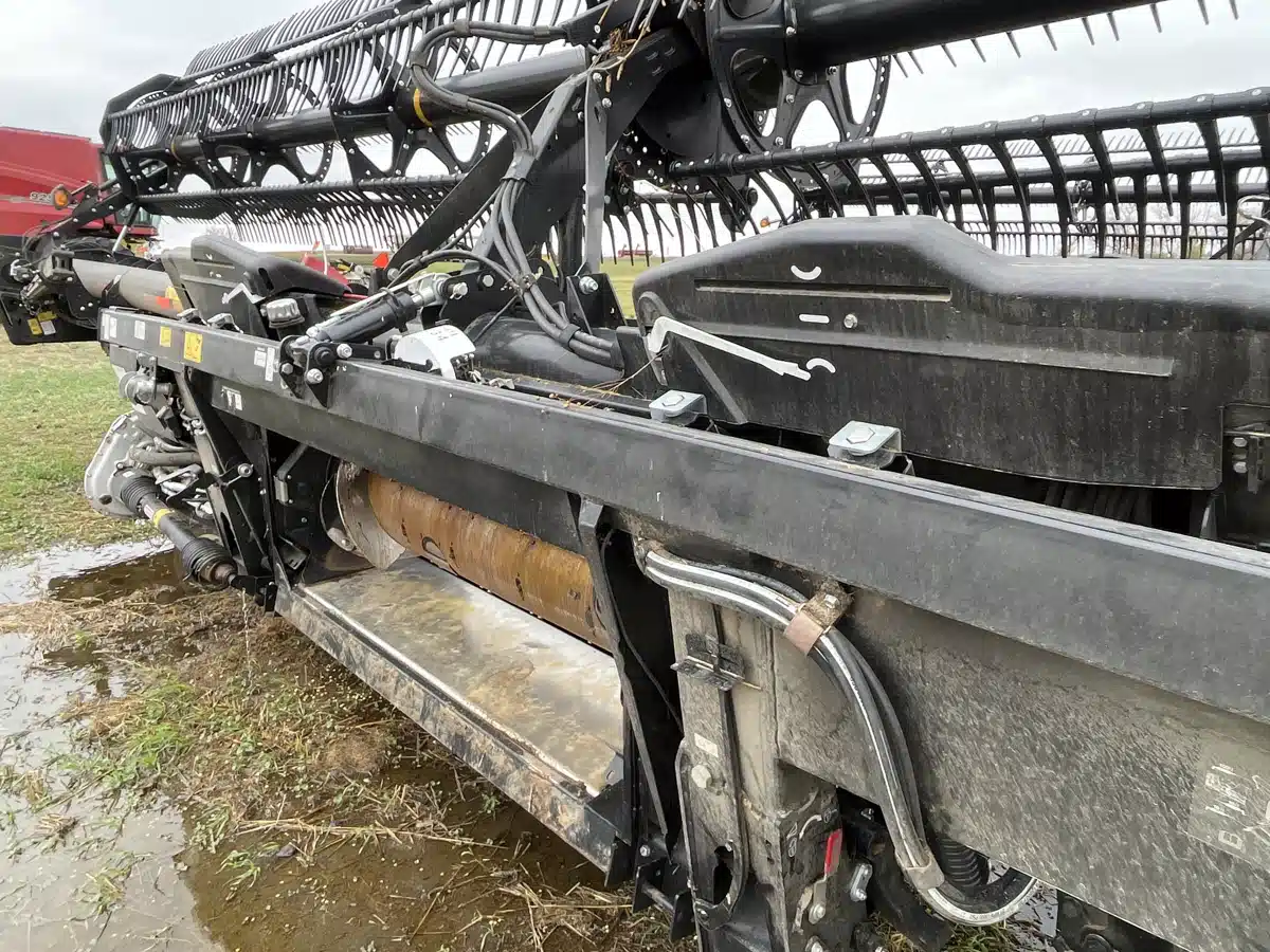 Gallery image 2 for Used 2021 MacDon FD140 Header - Flex Draper