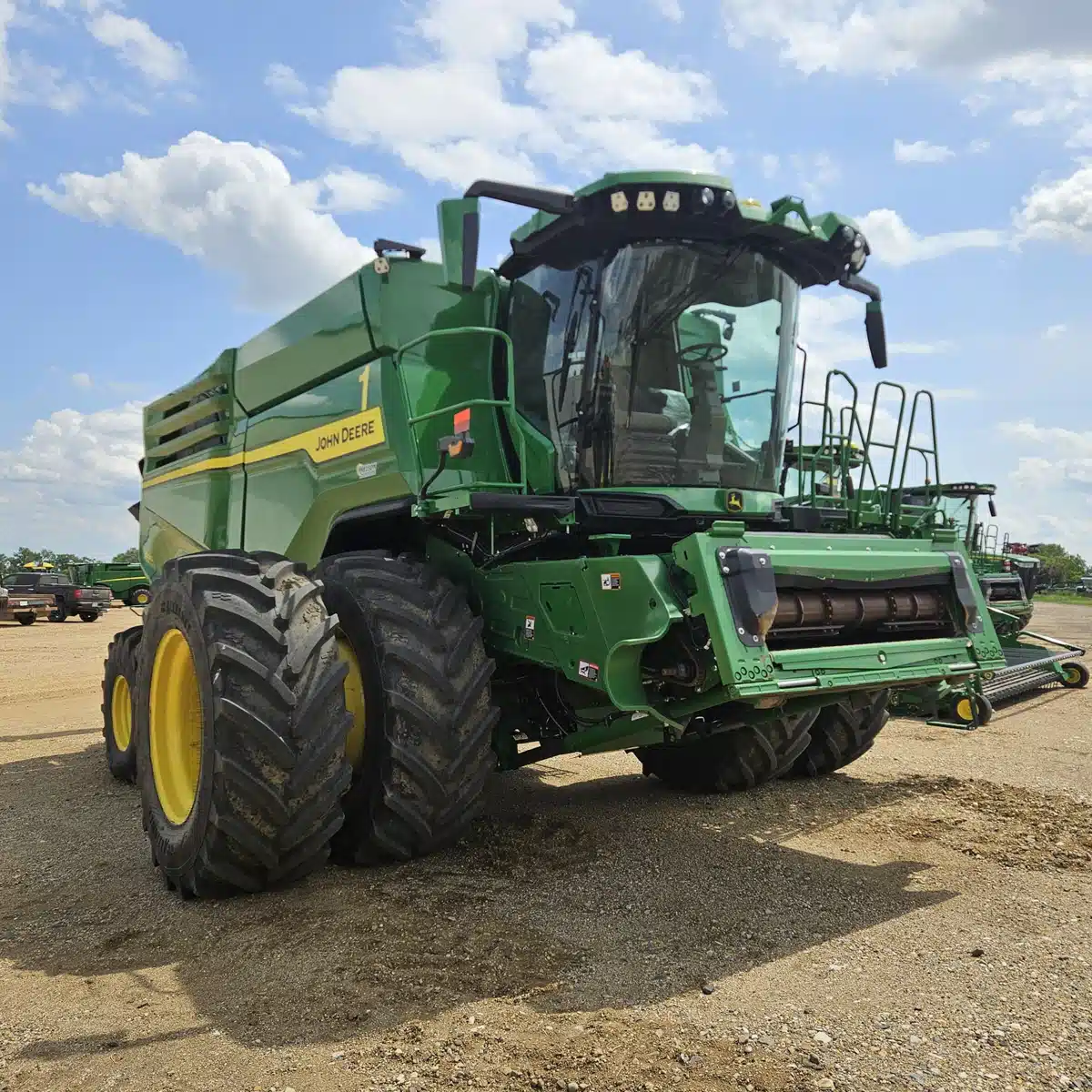 Gallery image 2 for Used 2024 John Deere X9 1000 Combine