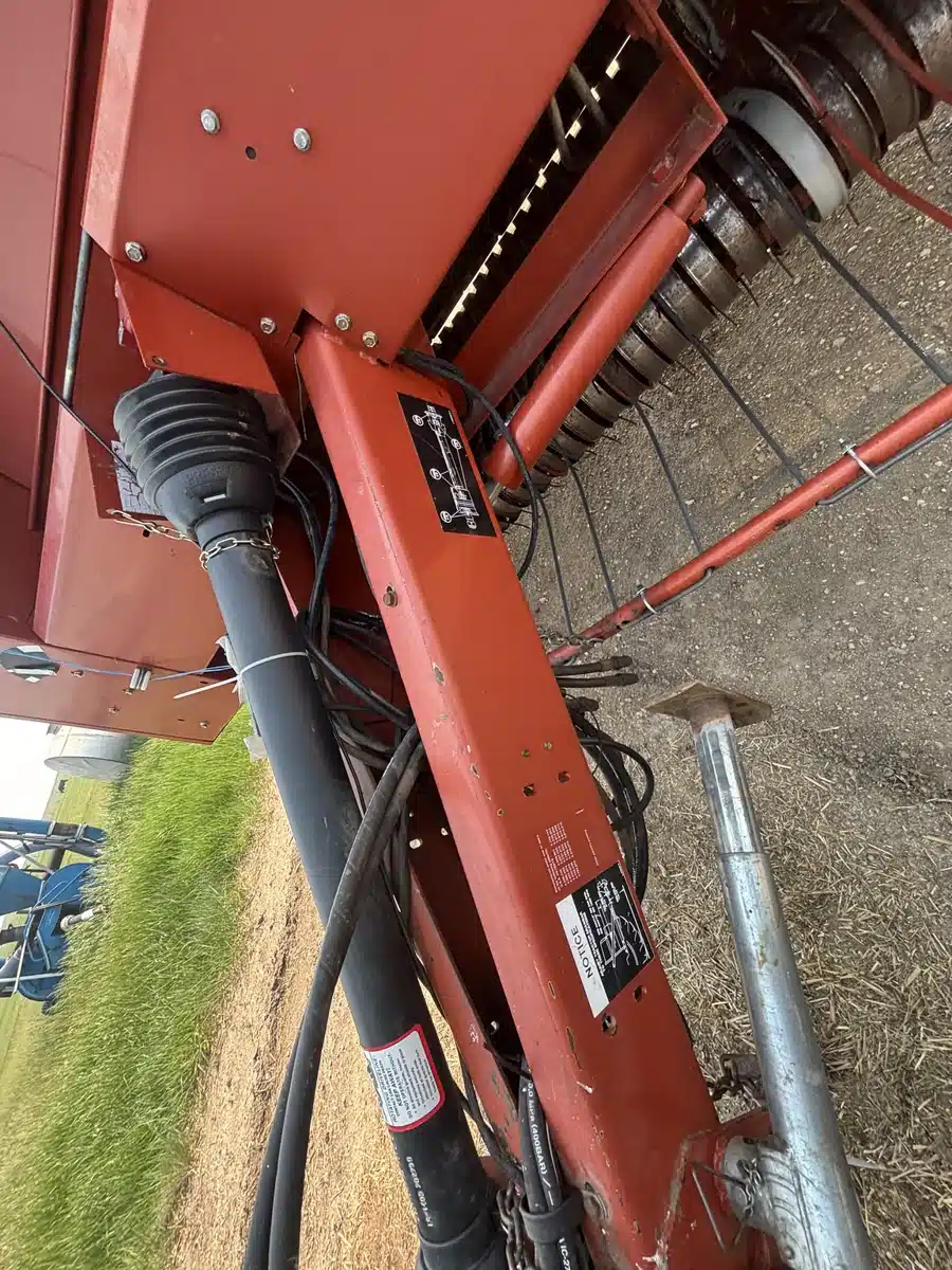 Gallery image 2 for Used 2003 Hesston 956 Round Baler