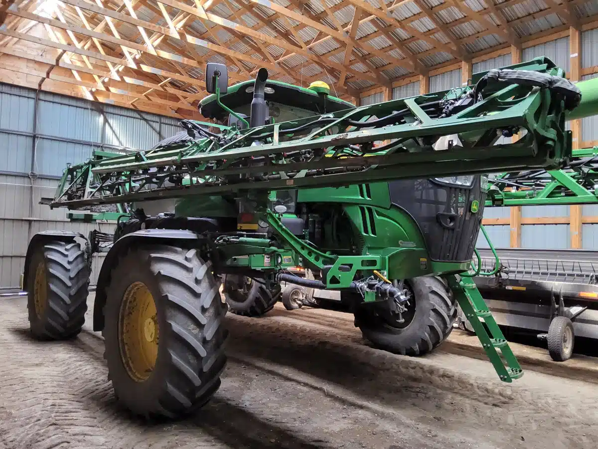 Gallery image 1 for Used 2019 John Deere R4044 Sprayer - Self Propelled