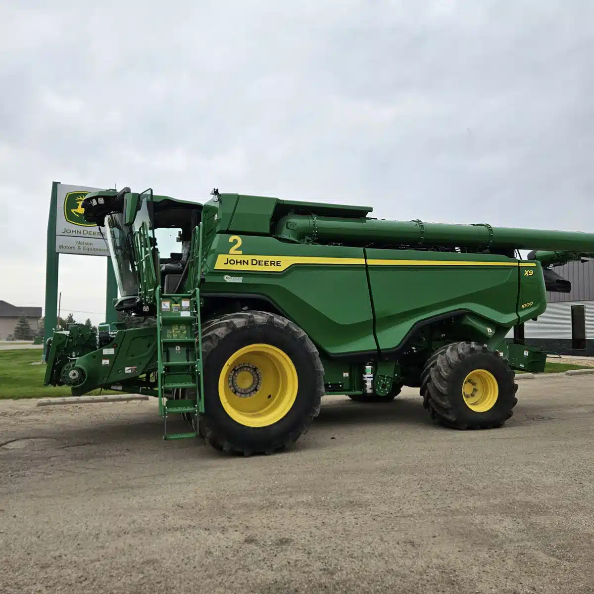 Gallery image 1 for Used 2024 John Deere X9 1000 Combine