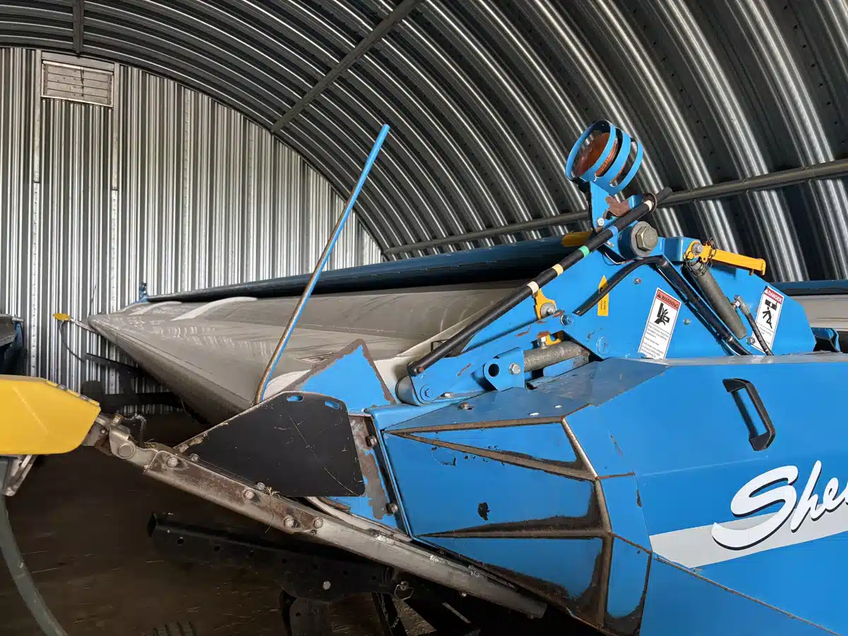 Gallery image 1 for Used 2014 Shelbourne cvs Header Combine