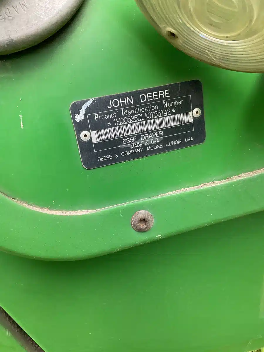 Gallery image 2 for Used 2010 John Deere 635D Header - Draper