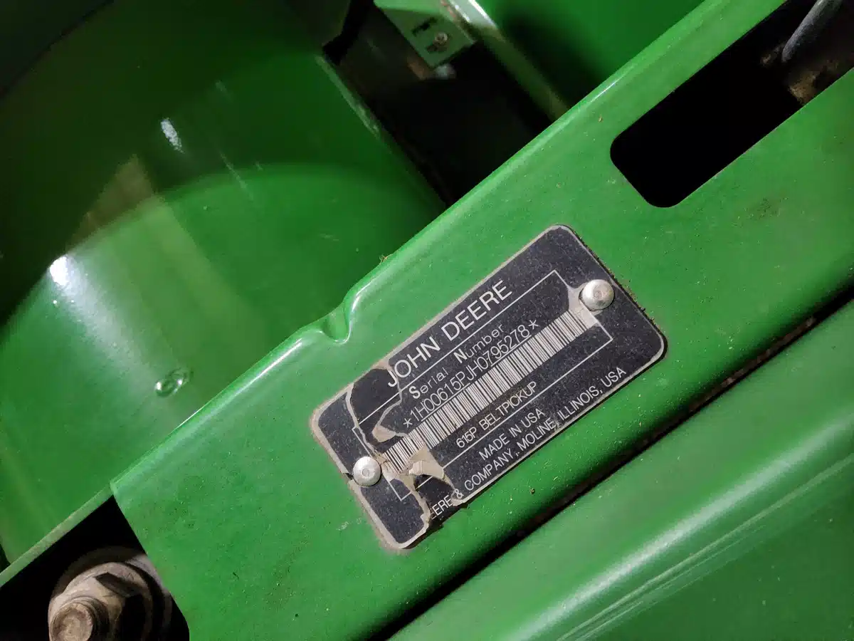 Gallery image 2 for Used 2017 John Deere 615P Header - Draper