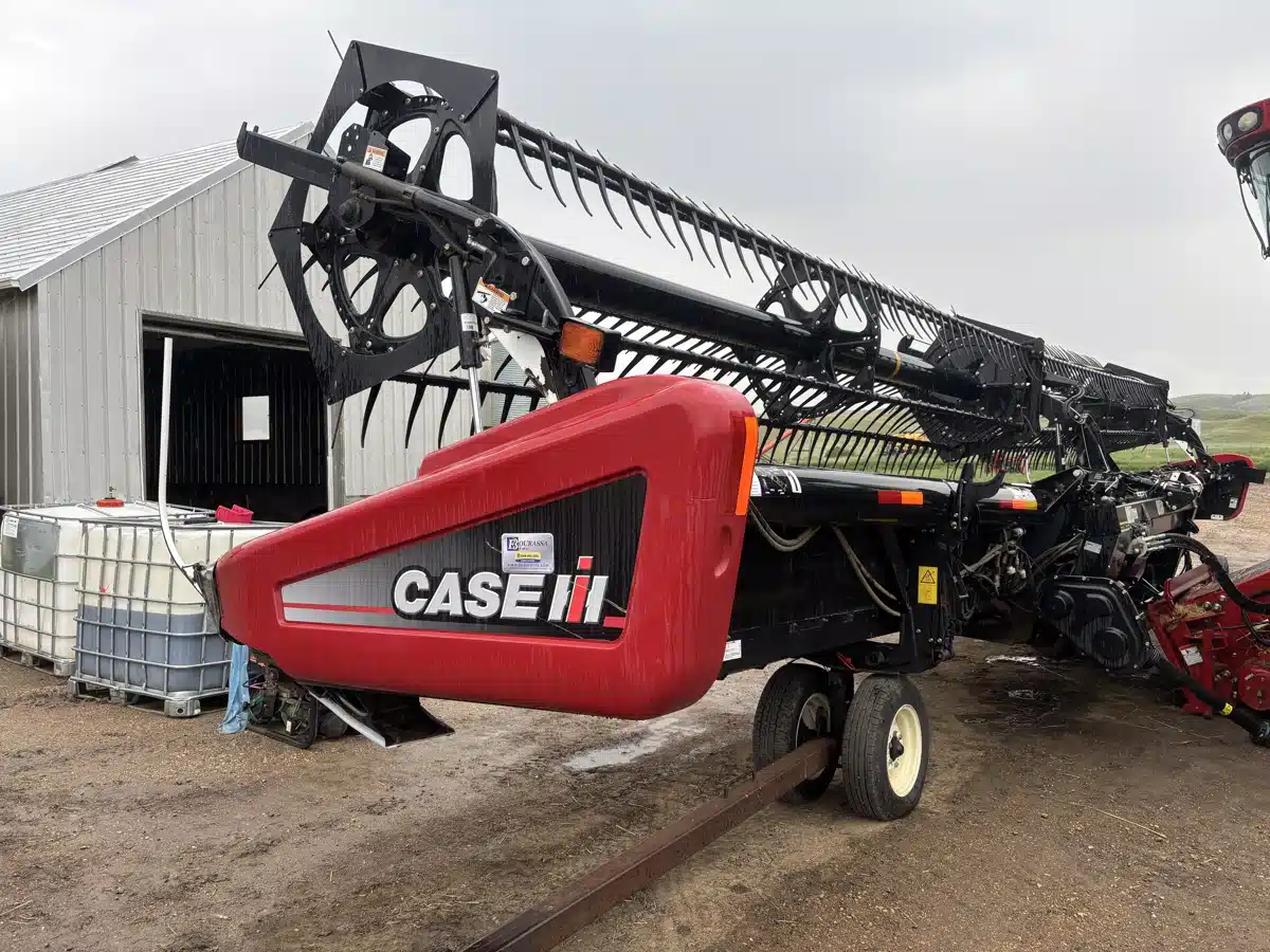 Gallery image 1 for Used 2011 Case IH 2162 Header - Draper