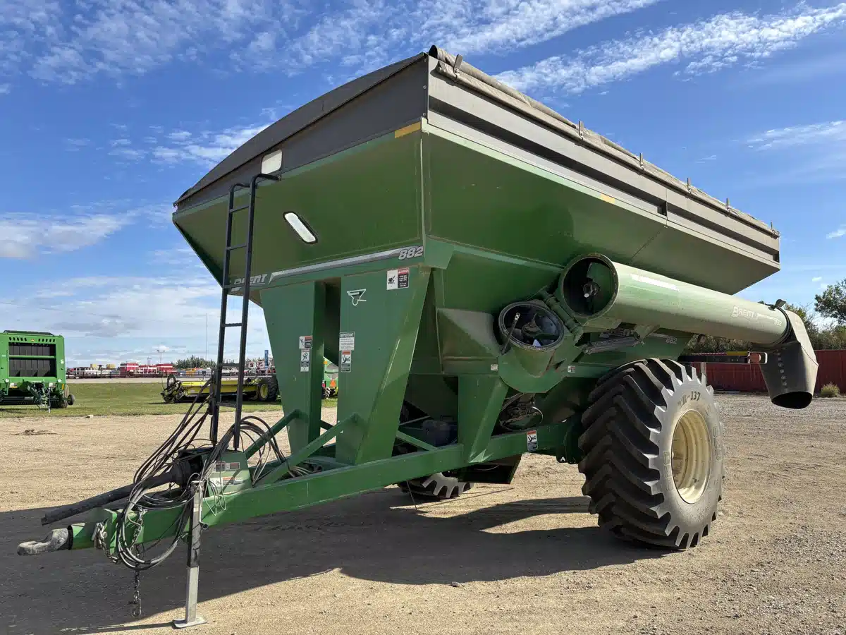 Gallery image 1 for Used 2013 Brent 882 Grain Cart