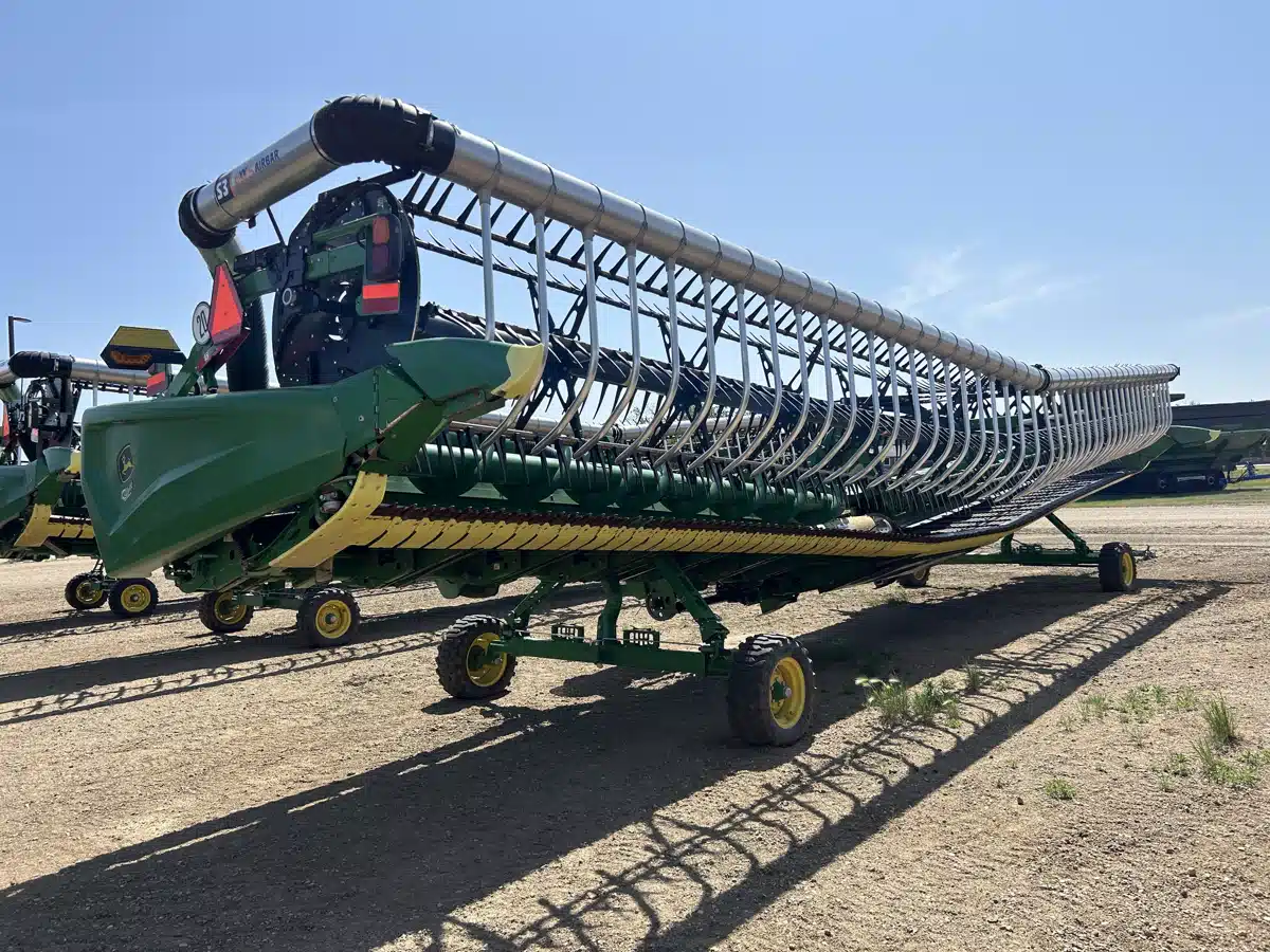 Gallery image 2 for Used 2023 John Deere HD45F Header - Flex Draper