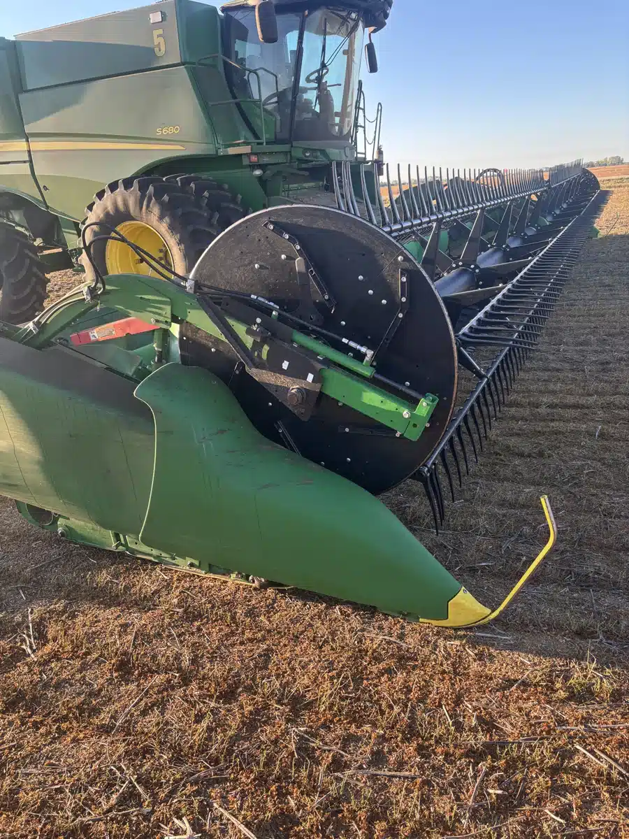 Gallery image 1 for Used 2021 John Deere RD45F Header - Flex