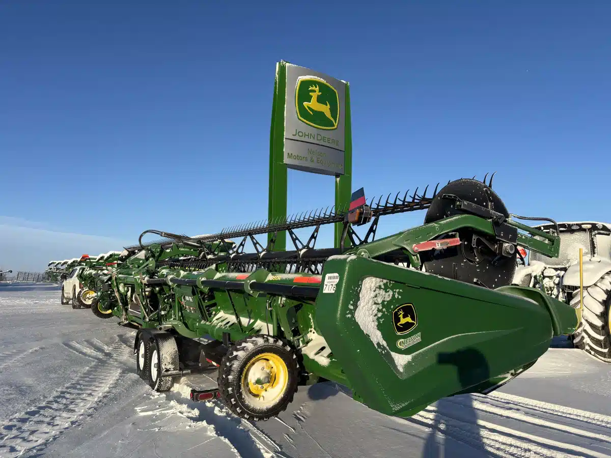 Gallery image 1 for 2023 John Deere HD50R Header - Draper