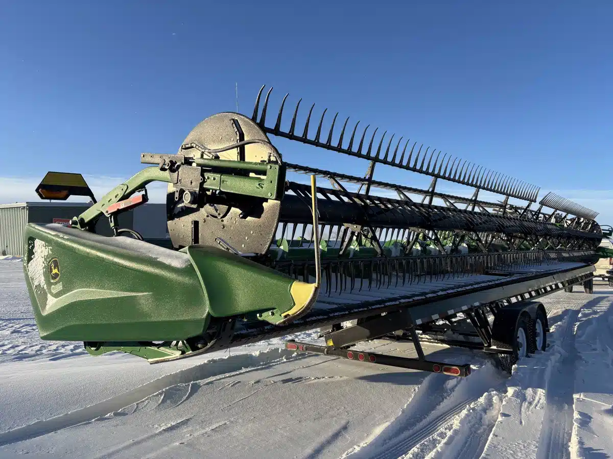 Gallery image 2 for 2023 John Deere HD50R Header - Draper