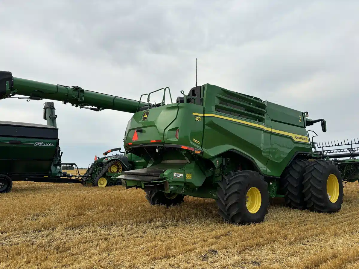 Gallery image 2 for Used 2021 John Deere X9 1000 Combine