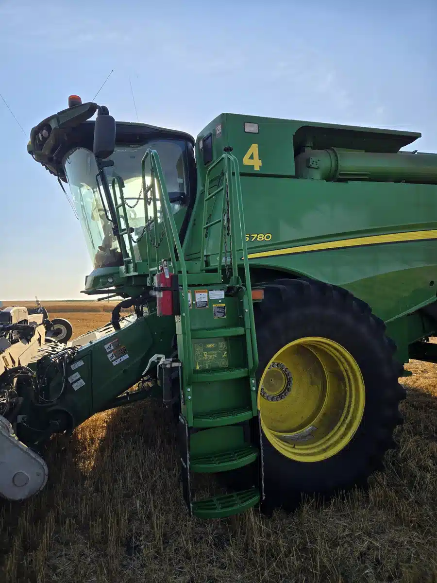 Gallery image 1 for Used 2019 John Deere S780 Combine
