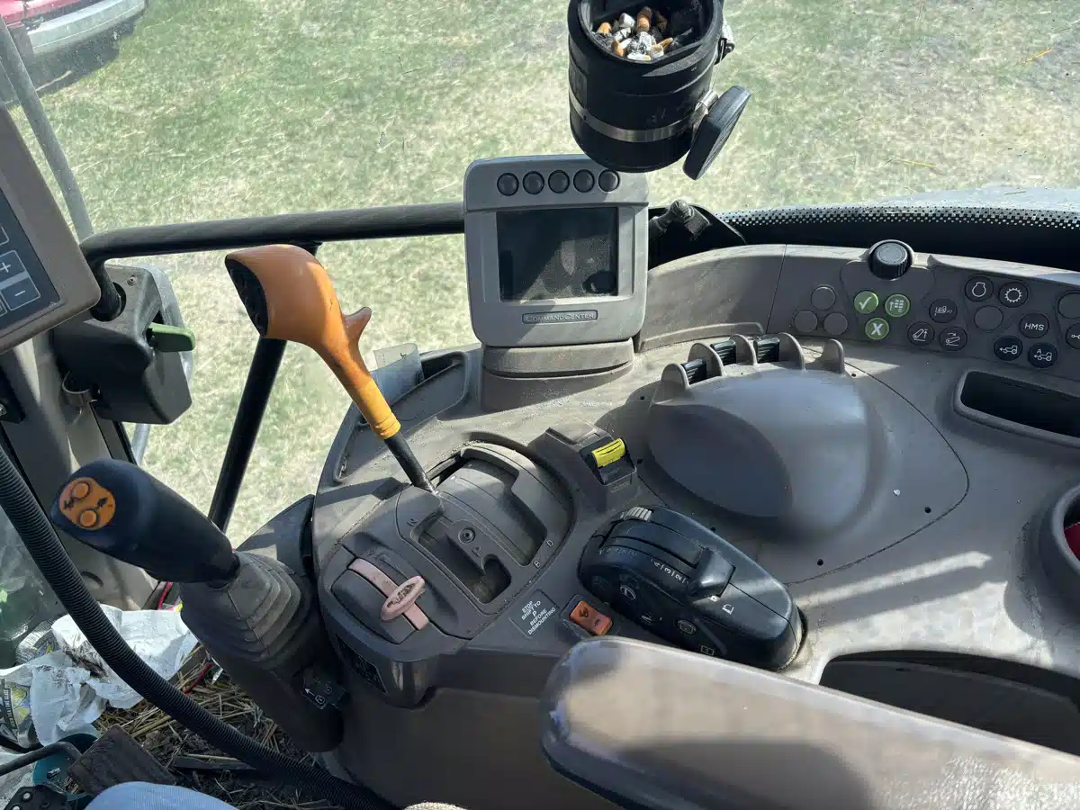 Gallery image 2 for Used 2011 John Deere 7430 PREMIUM Tractor