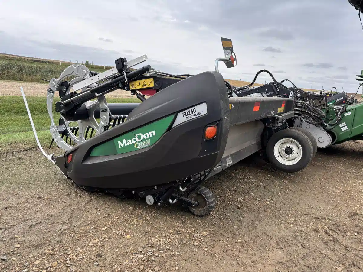 Gallery image 1 for Used 2022 MacDon FD240 Header - Flex Draper