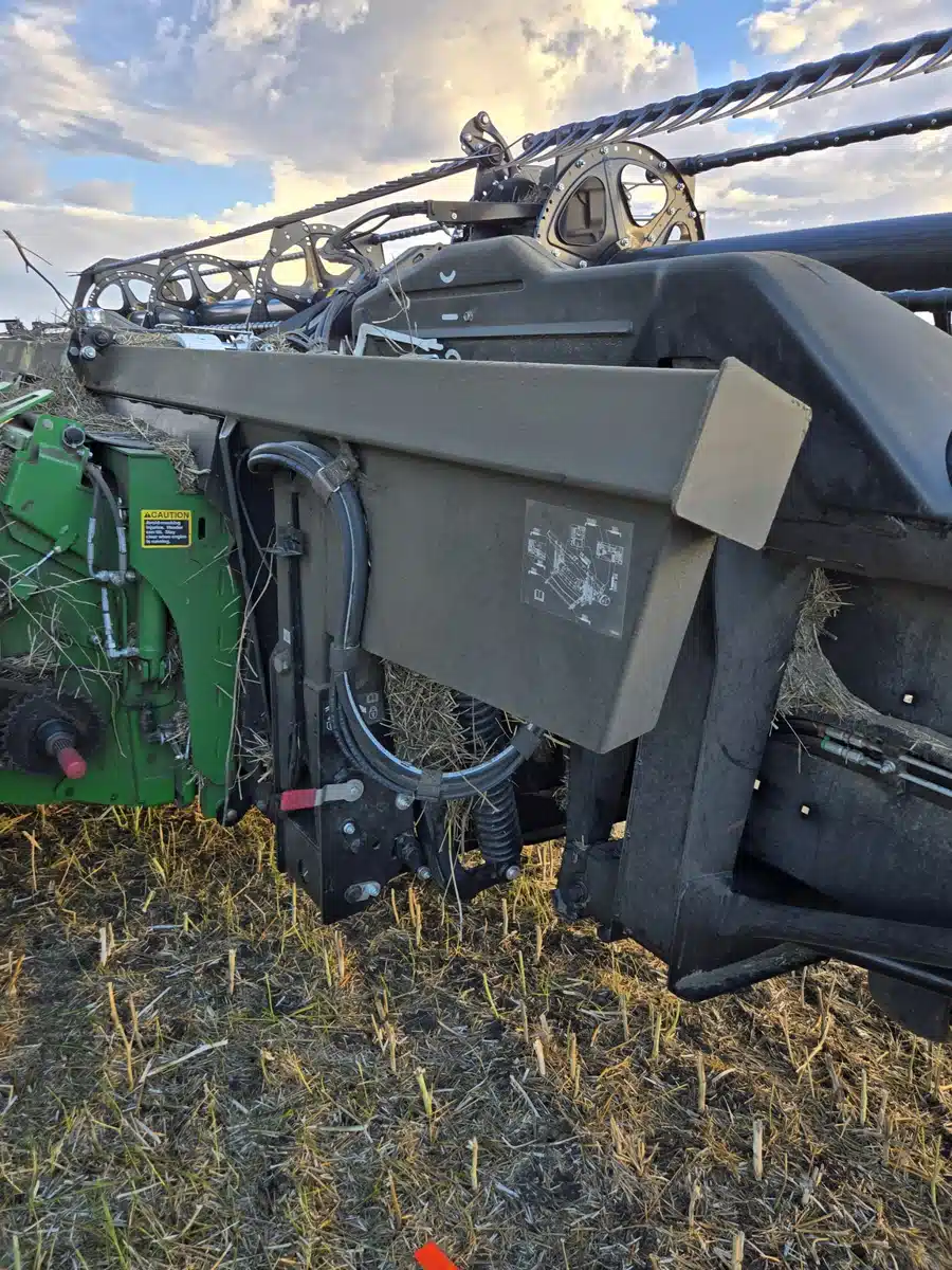 Gallery image 2 for Used 2021 MacDon FD140 Header - Flex Draper