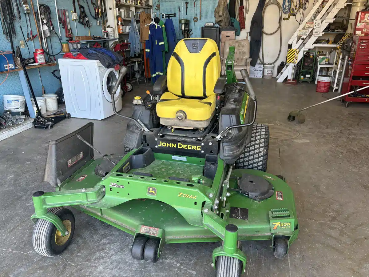 Used 2022 John Deere Z950R Mower - Zero Turn