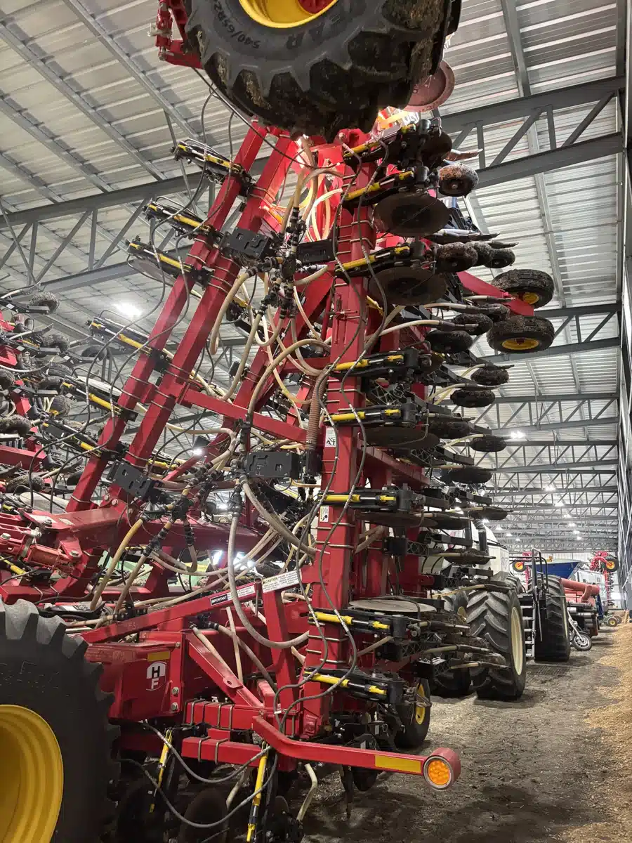 Gallery image 2 for 2017 Bourgault 3320QDA Air Drill