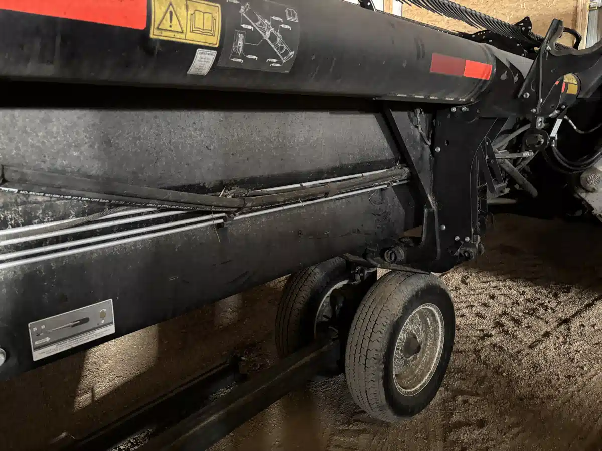 Gallery image 2 for Used 2020 MacDon FD140 Header - Flex Draper