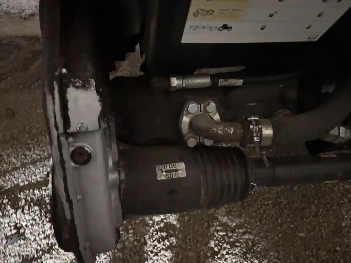 Gallery image 2 for Used 2021 MacDon FD140 Header - Flex Draper