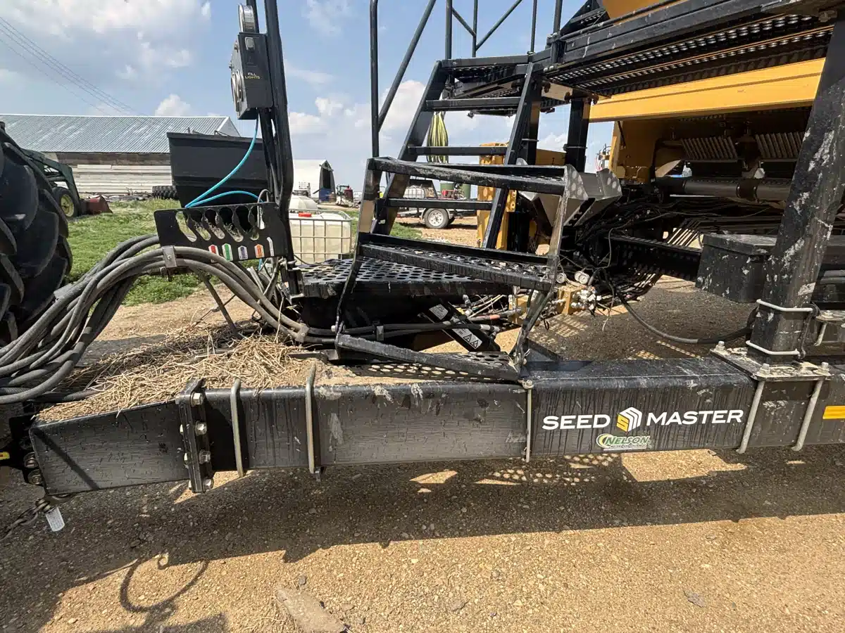 Gallery image 2 for 2023 SeedMaster Ultra SR 6015 Air Drill