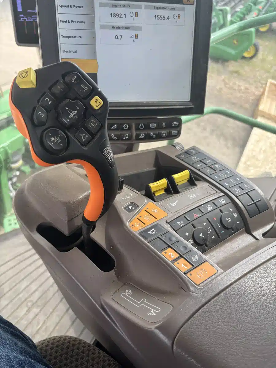 Gallery image 2 for 2020 John Deere S780 Combine