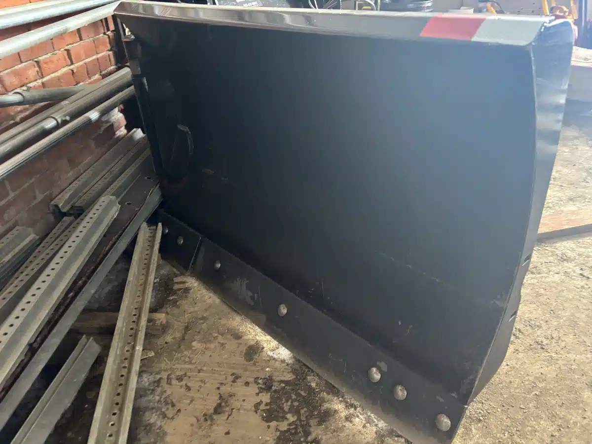 Gallery image 2 for Erskine V-Blade Snow Blade