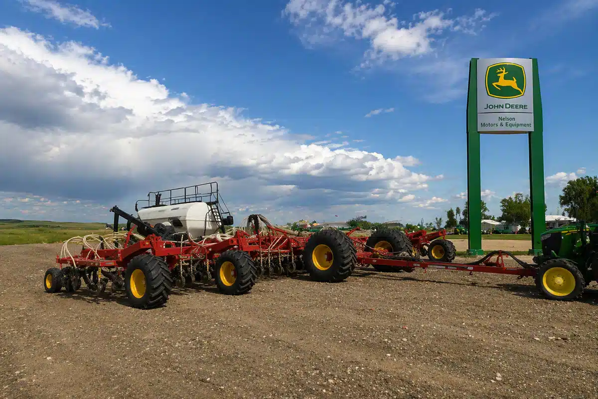 Gallery image 1 for 2020 Bourgault 3320-60 W/6550ST Air Drill