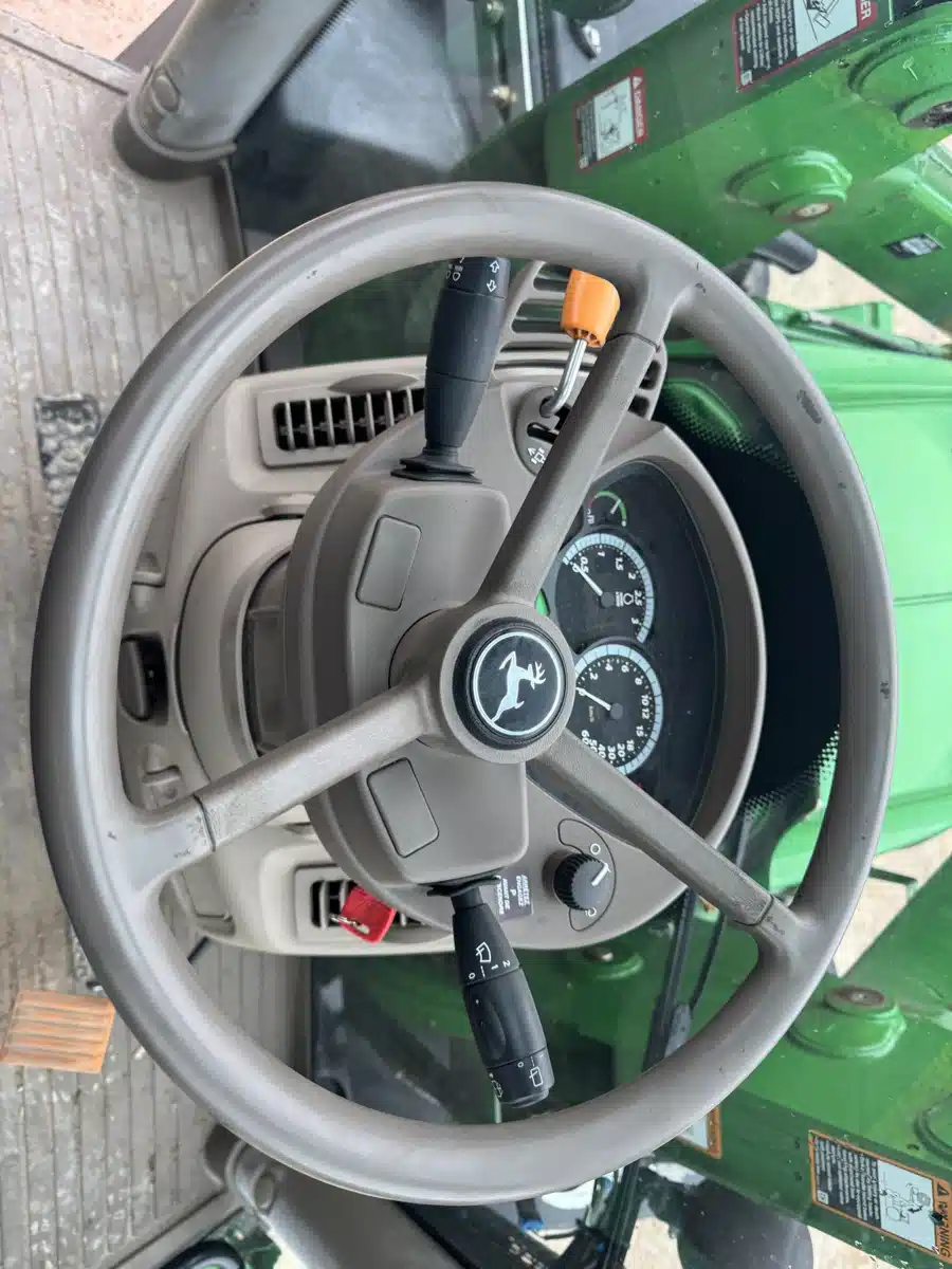 Gallery image 2 for 2014 John Deere 6170R Tractor