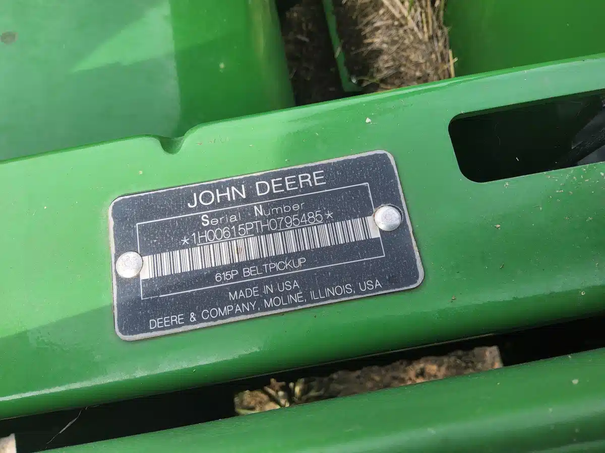 Gallery image 2 for 2017 John Deere 615P Header - Pickup